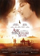 Смотреть фильм Любовь любит случайности / Ask Tesad?fleri Sever
